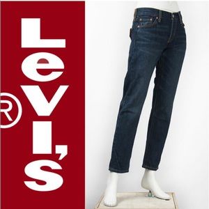 Levi’s 501 CT tapered boyfriend jeans. 26x32